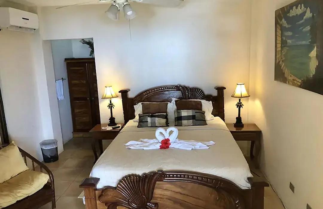 Mango Moon Villa-1
